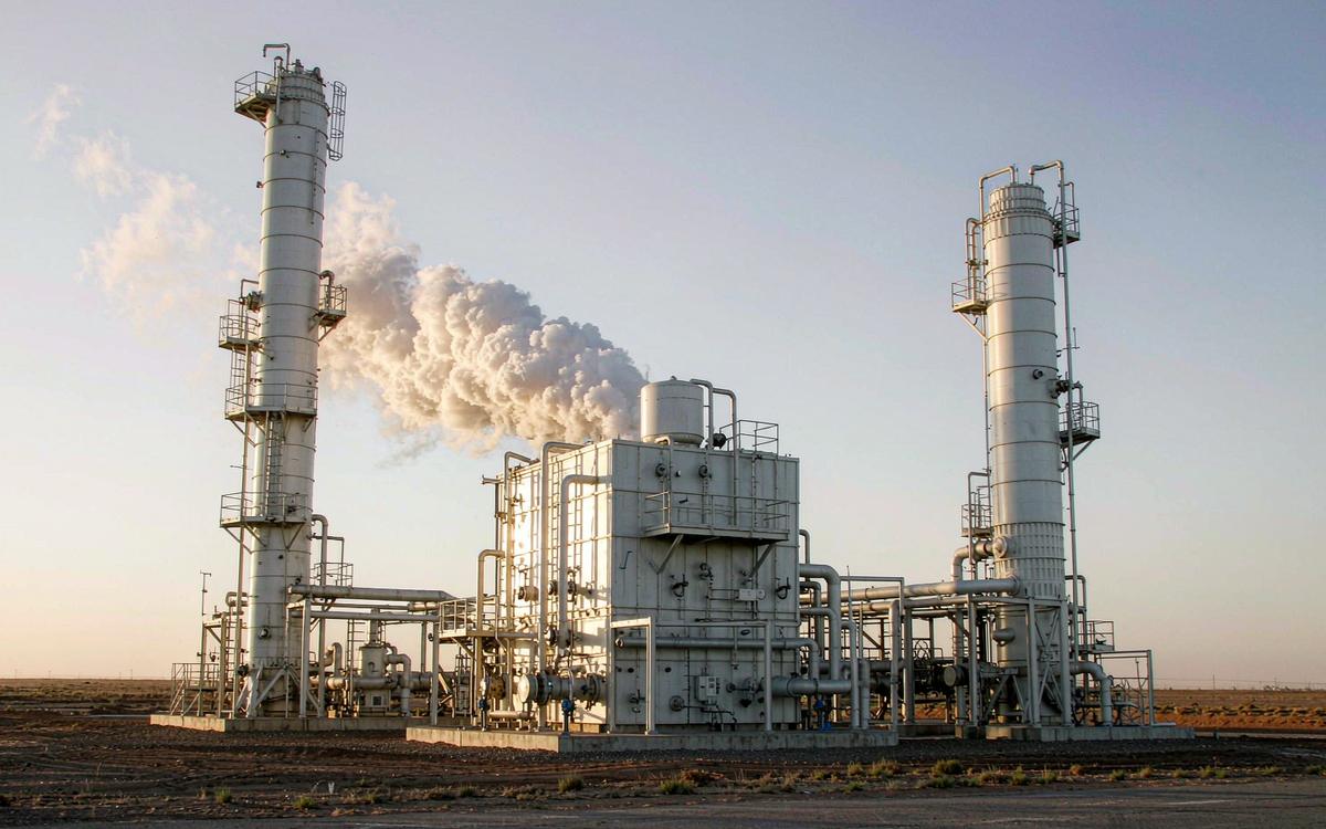 Amine absorber column at a carbon capture plant